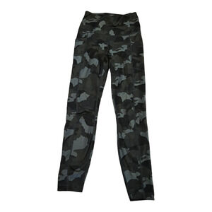 90 Degree by Reflex XS Gray Camouflage Large Leggings